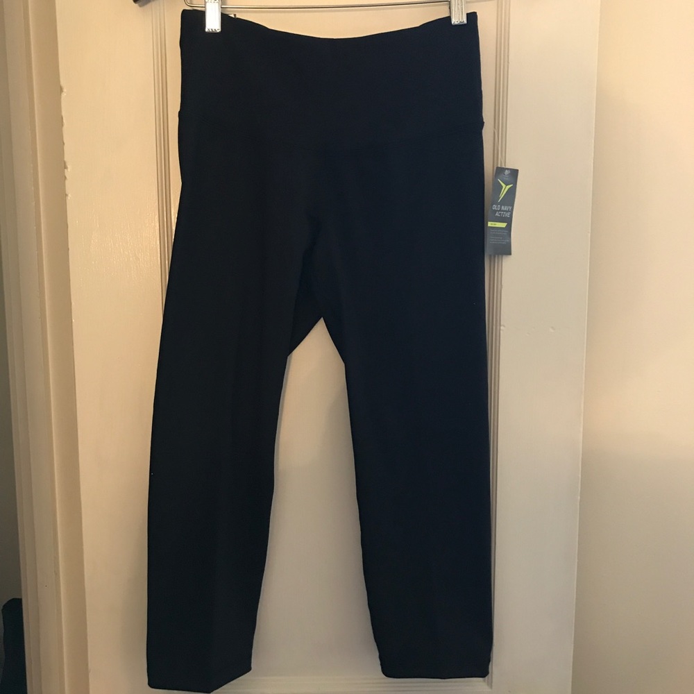 Old Navy Active Yoga Crop